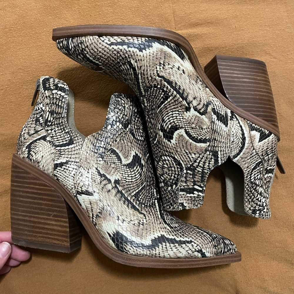 Antonio Melani Snake print booties